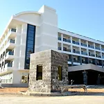 Hotel Seaden Valentine & Ultra (adults Only)